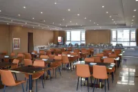 Tex Hentong Light Luxury Hotel