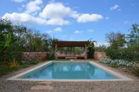 Maringi Sumba Hotels in Radamata