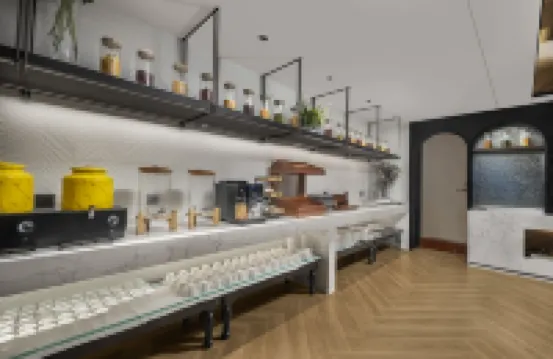 長沙嶽麓華美達酒店（洋湖濕地地鐵站店）