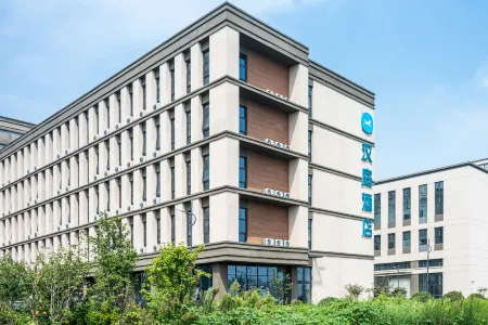 HanTing Hotel (Jinan Yaoqiang Airport Hangtian Avenue)