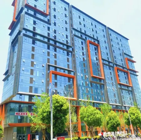 傾城民宿（昆明新迎新城白龍路地鐵站店）