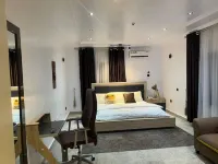De Loccville Place - Homestays
