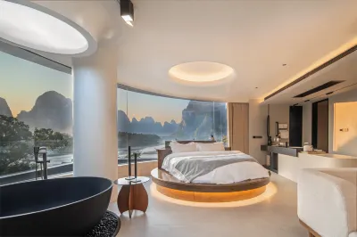 Mochi Luxury River View Resort Hotel (Yangshuo Xingping Ancient Town Lijiang Branch) Hotels near Yangshuo Railway Station
