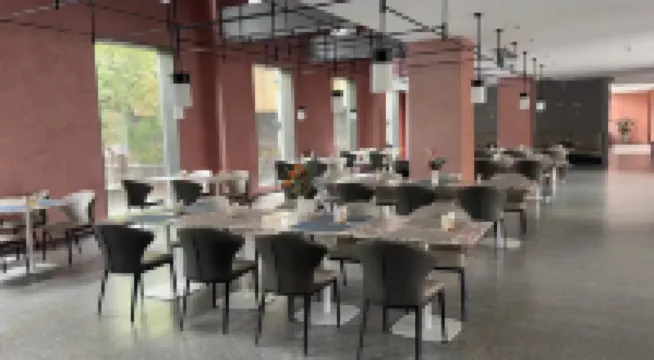 Sanpin Hotel (Suzhou Guanqian Pedestrian Street Pingjiang Road Branch)