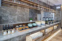 H·CRYSTAL Hotel Hotels in Yulin