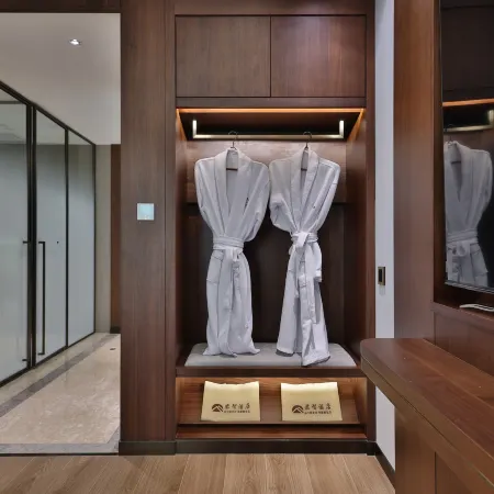 Jiangcheng Junzhi Hotel