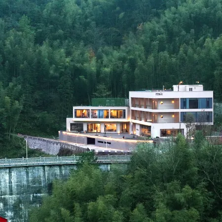 Tuolong Qingshe Wild Luxury Homestay