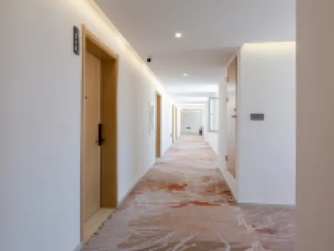 悅萊|LIGHTIUXURYLE·ISURE輕奢商務休閑酒店(大拇指廣場店) 乳山酒店