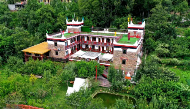 Danba Jiaju Veteran Inn