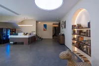 Beihai Four Seasons Sea Language Hotel