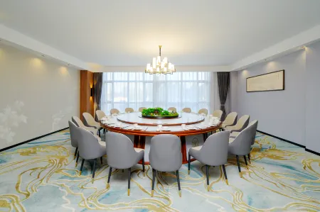 Changde Bukent Hotel Отели рядом с достопримечательностью «Hunan Institute of Applied Technology»