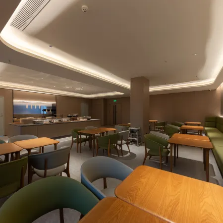 JI Hotel (Yueyang Huarong People's Square Branch)