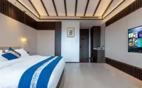 Zhijin Baozhenrong Hotel