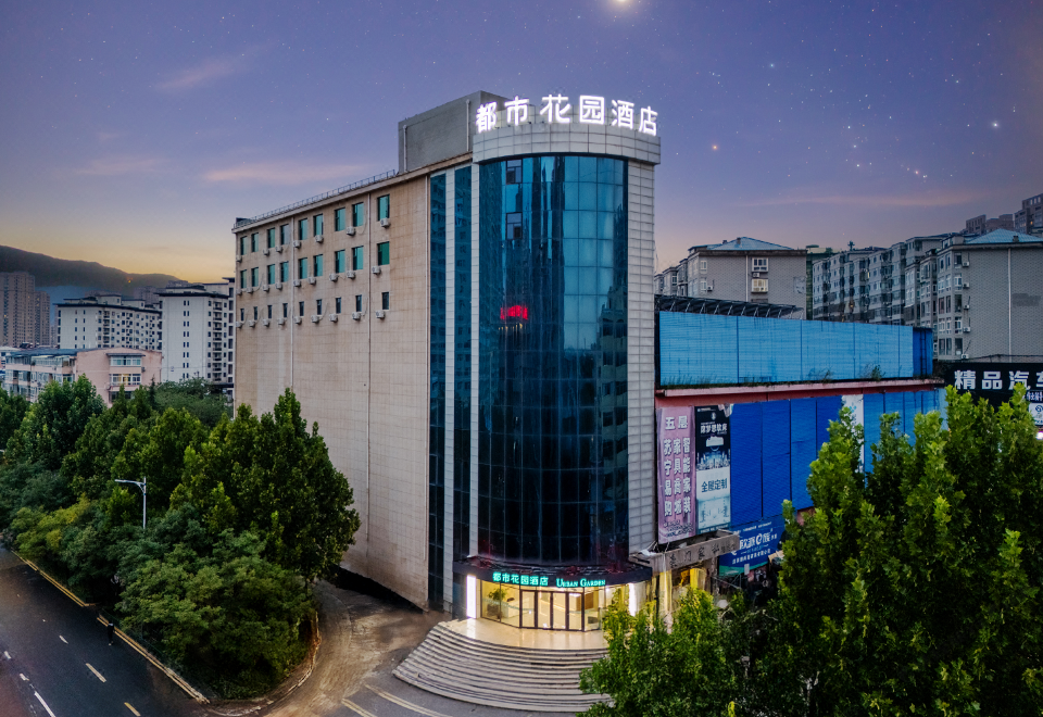 hotel overview picture