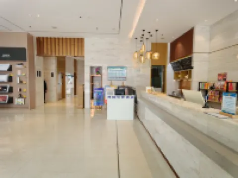 Jingfang E-Sports Homestay (Luchuan Hot Spring Town Branch)