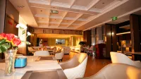 Lanyun Yixian Holiday Spa Hotel (Jinzhou Yixian Station Branch)