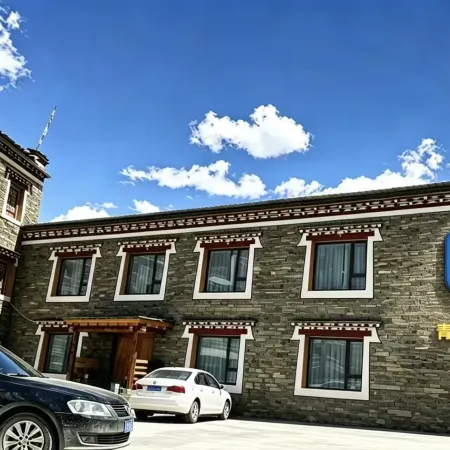 Qingqiu Chinese Inn (Kangding Jiagenba)