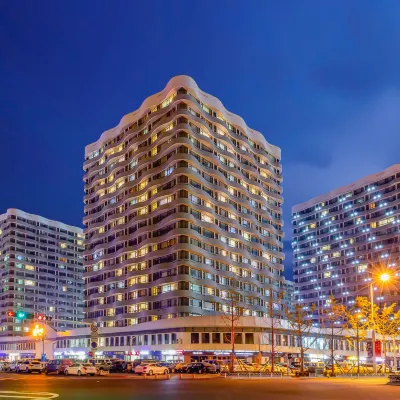 Haiyue Hotel Hotels near World Trade Binhai Park