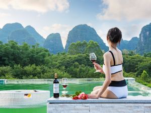 Yangshuo Yinyue Resort Hotel (Lijiang River Scenic Area Branch)