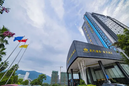 Xinmiao Haoting Hotel Отели рядом с достопримечательностью «Dongjiang Lake»