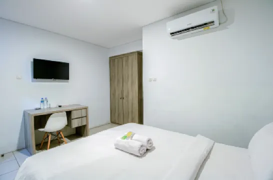 De 80's Genteng Ijo Hotels in Jakarta