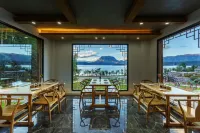 Lugu Lake Fruitsinn