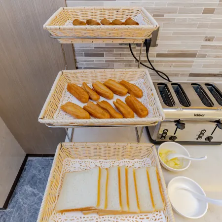 Lixiang Hotel (Funing Hong Kong Road Branch)