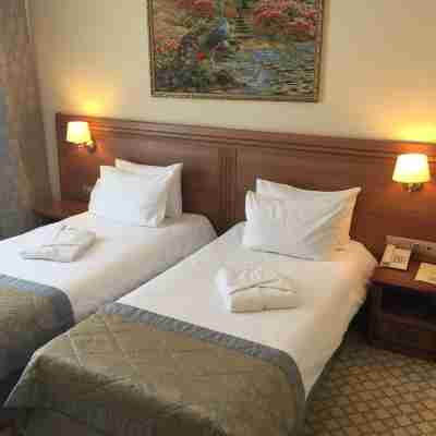 Bilyar Palace Hotel Rooms