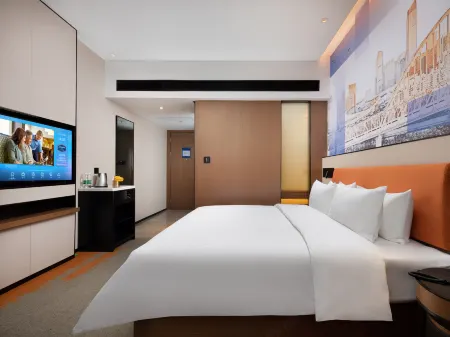 Hampton by Hilton Hefei West Railway Station Sili River