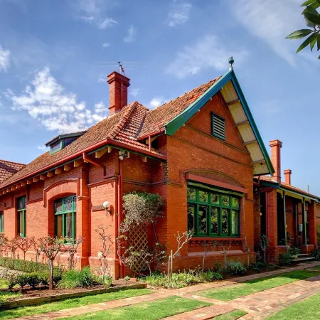 Buxton Manor