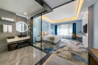 Xiaolu Smart Hotel (Zhaoqing East Gate Plaza, Qixingyan Scenic Area)