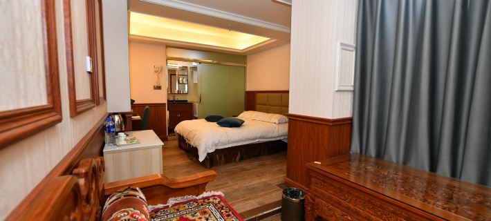 Shenglu Business Hotel Hotel di Barkam
