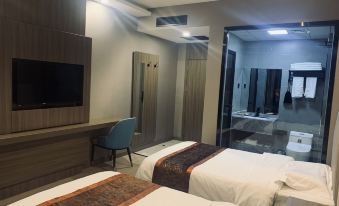 Yanyuan Weijing Hotel