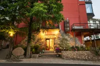 Floral Hotel Hongfangzi