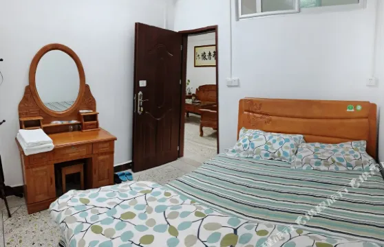 梅州雁洋葉家家庭公寓