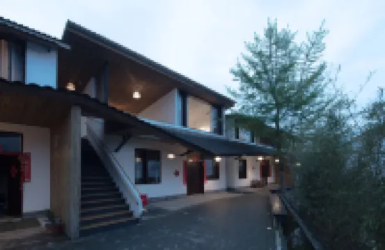 Fang Tang Mountain Lodge