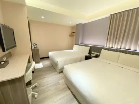Chair Man Hotel