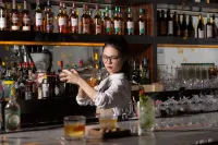 K · International Hotel - bar