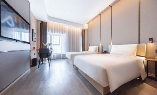 Atour Hotel Guangzhou  Railway South Station Vanke Center