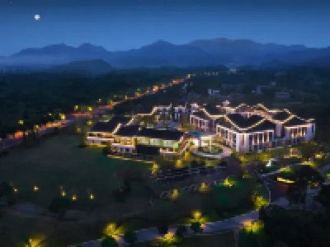 グランニューセンチュリー雲谷徳信リゾートホテル 莫干山 安吉のホテル