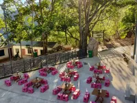 Shidian Landu Shiqi Hotel Hotels in Shidian