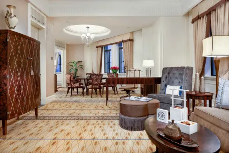 Fairmont Peace Hotel