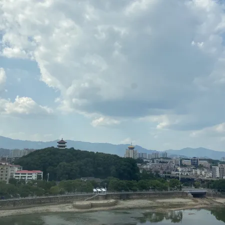 Yintian Hotel
