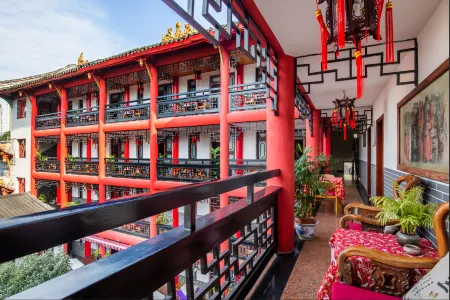 Wenjunlou Courtyard·Food Hotel (Kuanzhai Alley Tonghuimen Subway Station)