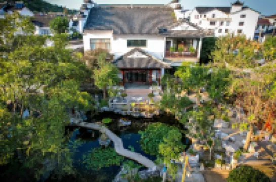 蘇州冶園園林民宿（太湖西山風景區店） 雨洞附近的飯店