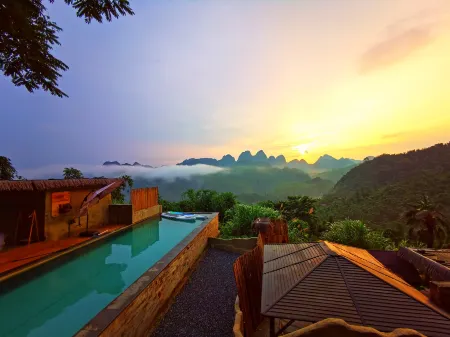 the Cloud Guesthouse Отели рядом с достопримечательностью «The Fenglin (Rock Forest) Jiuchongtian (“Ninth Heaven”) Scenic Area»