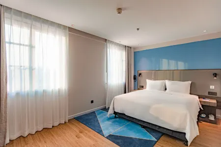 Holiday Inn Express Shantou City Center