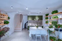 Lincang habitat in the home stay facility (tea horse ancient town shop)