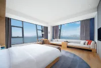 Hotel Indigo DALI ERHAI by IHG - Balcony