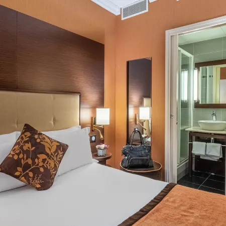 Hotel Saint Honore 85 Отели рядом с достопримечательностью «1-й округ: Лувр»